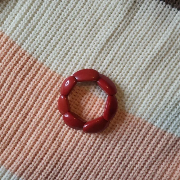 Vintage Large Red Polished Tagua Seed Bead Bracelet - Picture 12 of 15